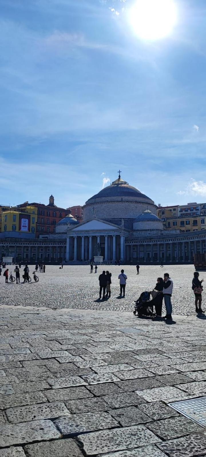 La Chicca Appartamento Intero Nei Quartieri Spagnoli Neapel Exterior foto