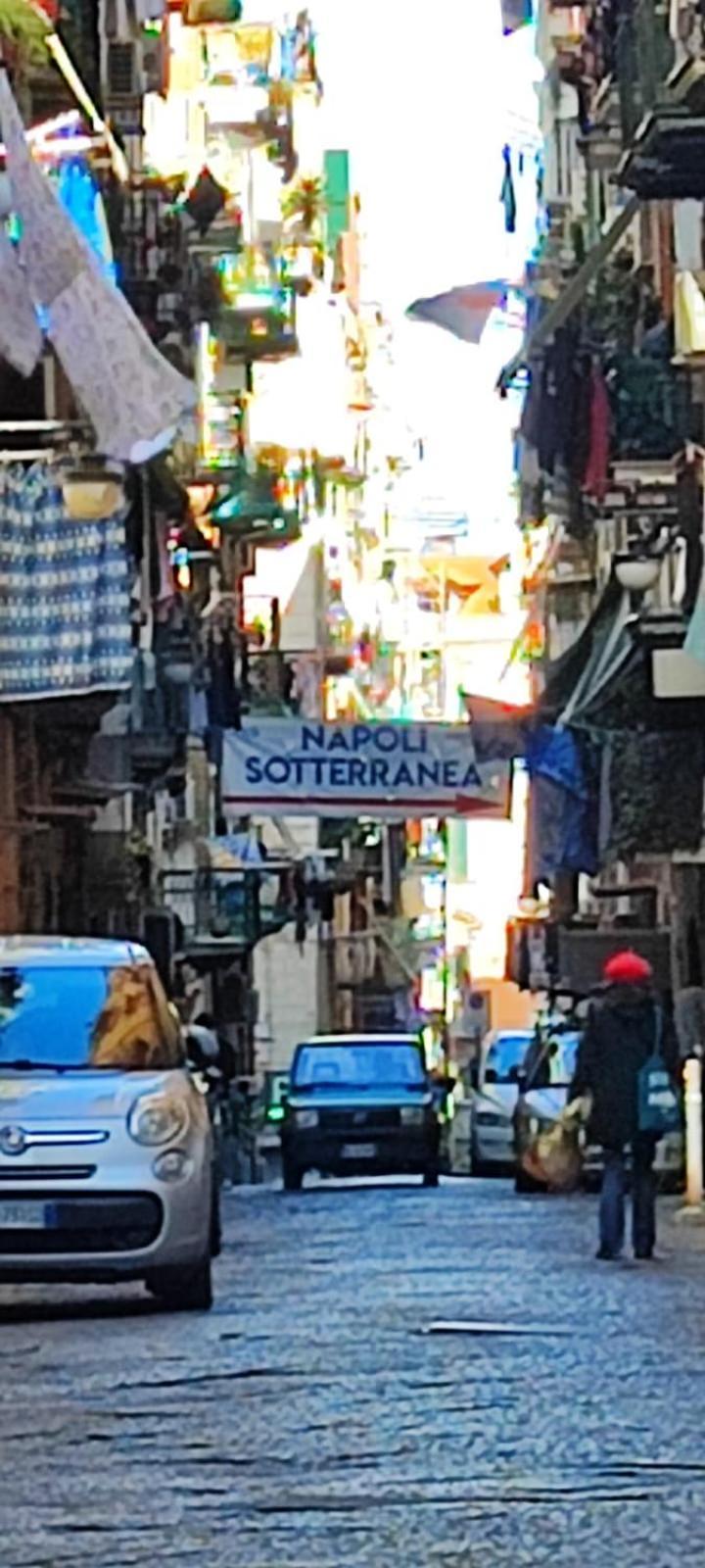 La Chicca Appartamento Intero Nei Quartieri Spagnoli Neapel Exterior foto