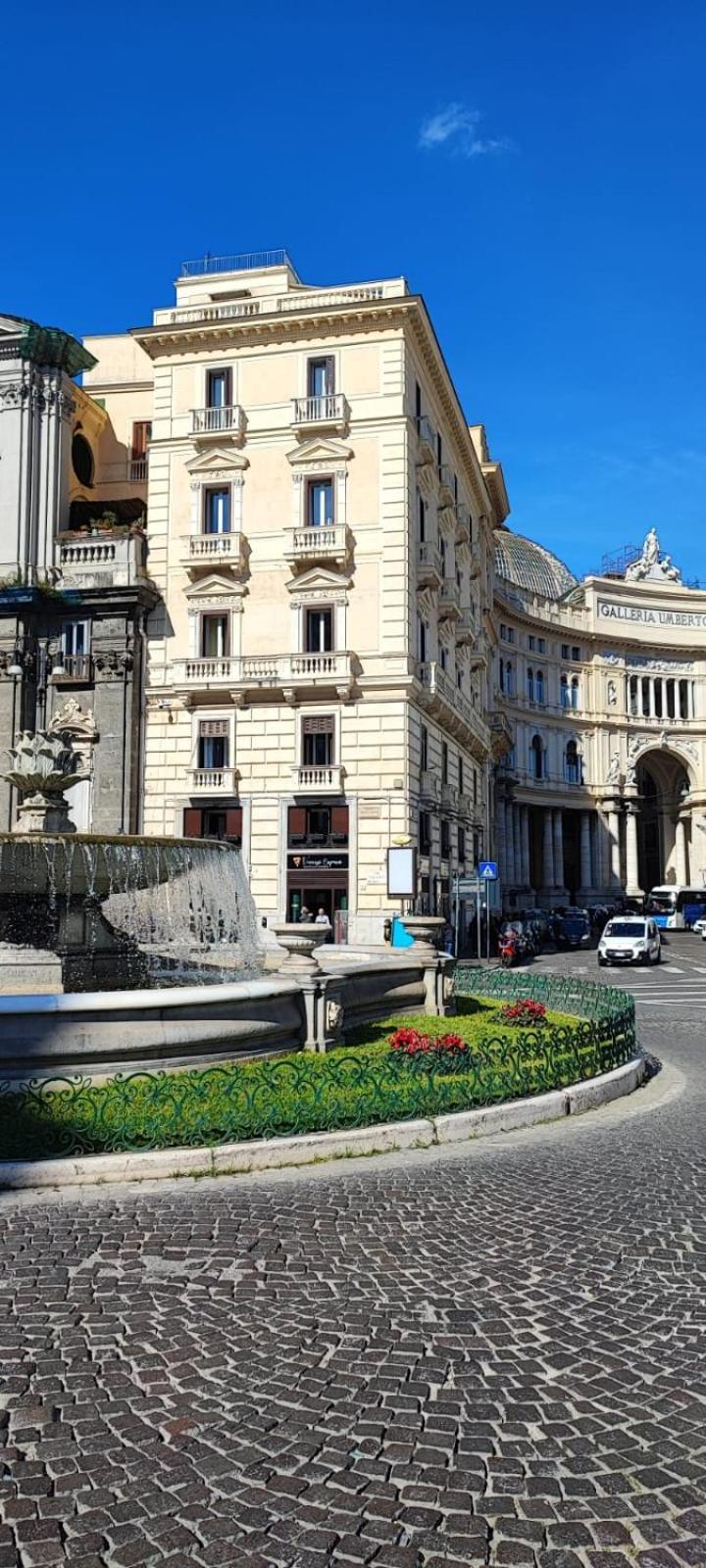 La Chicca Appartamento Intero Nei Quartieri Spagnoli Neapel Exterior foto